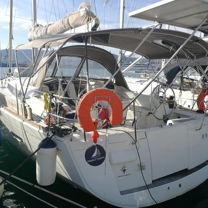 Marina 1 | Sun Odyssey 439 photo 9