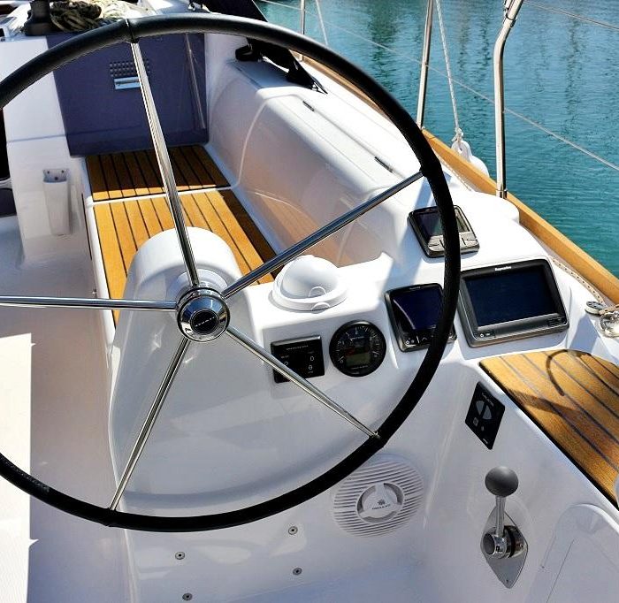 Thelma | Dufour 382 Grand Large photo 4