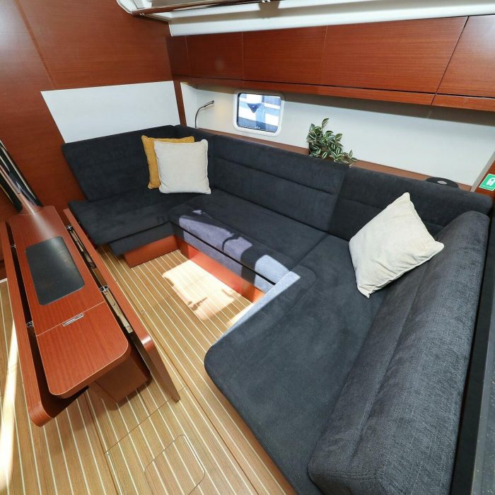 Nike | Hanse 418 photo 13