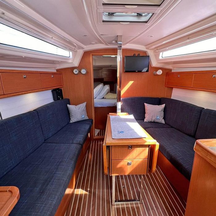 Burin | Bavaria Cruiser 33 photo 22