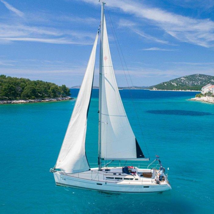 Ema | Sun Odyssey 42i photo 12