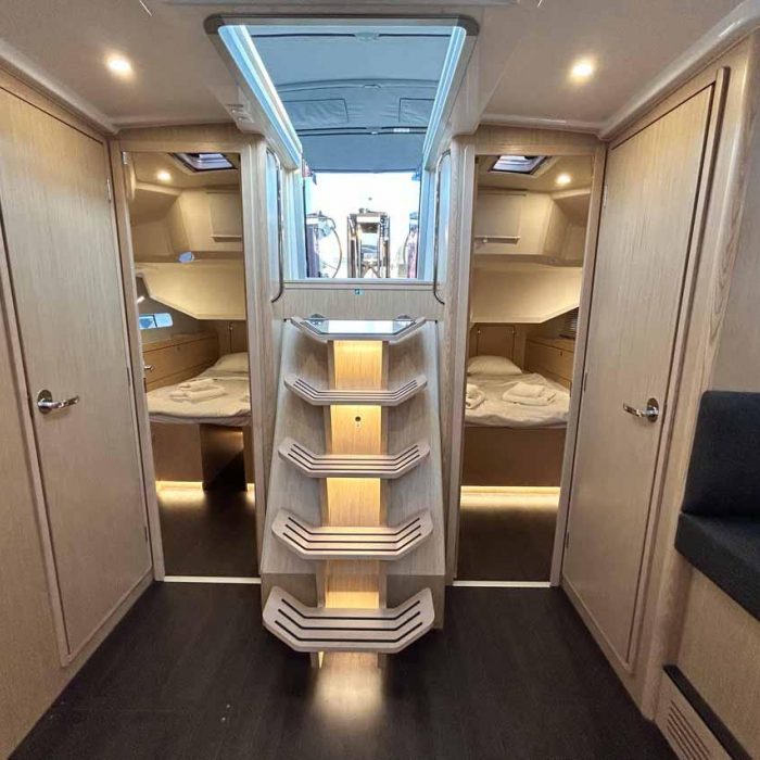 Penelope | Bavaria C46 photo 14