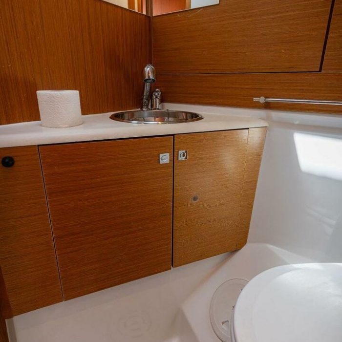 Ana B. | Sun Odyssey 49i photo 34