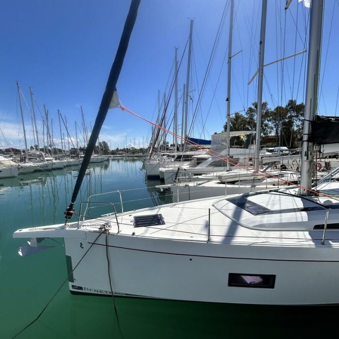 Barracuda (Refit 2026 - A/C - Generator - Electric Heads - 12 Pax) | Oceanis 51.1 photo 4
