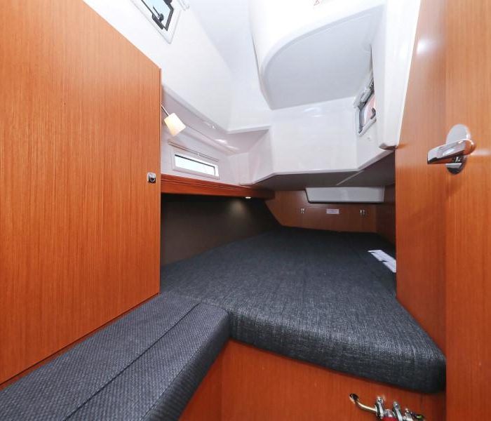 Lupe | Bavaria Cruiser 37 photo 65