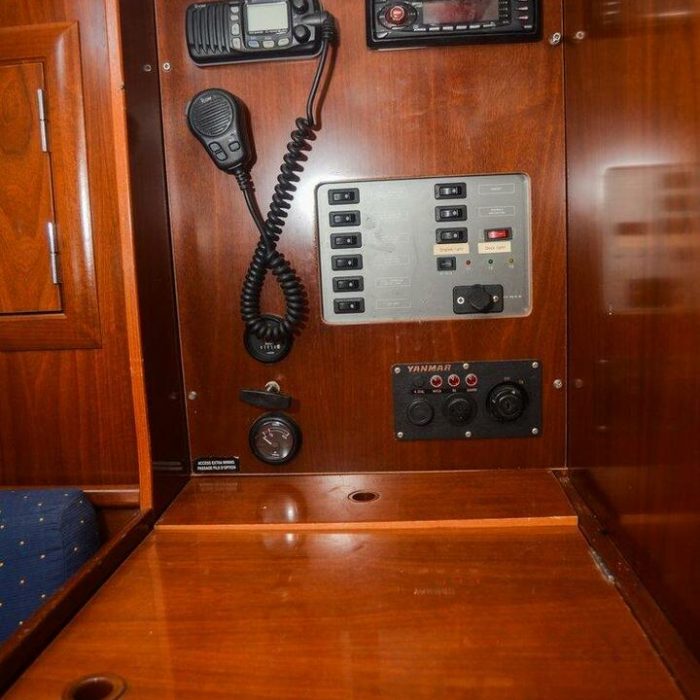 Despina | Oceanis Clipper 323 photo 18
