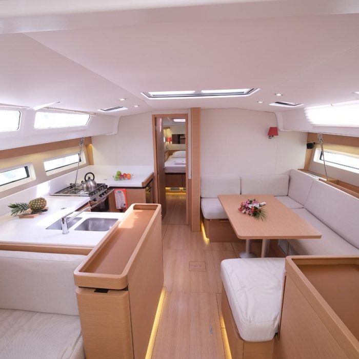 La Vita e Bella | Sun Odyssey 490 photo 8