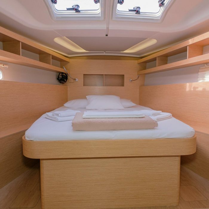 Ella | Hanse 458 photo 18