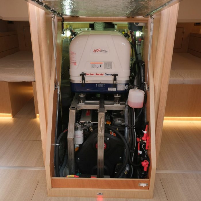 Daviana | Bavaria C46 photo 18
