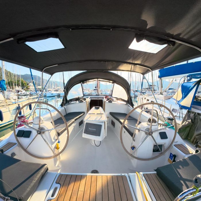 Classic | Oceanis 43 photo 9