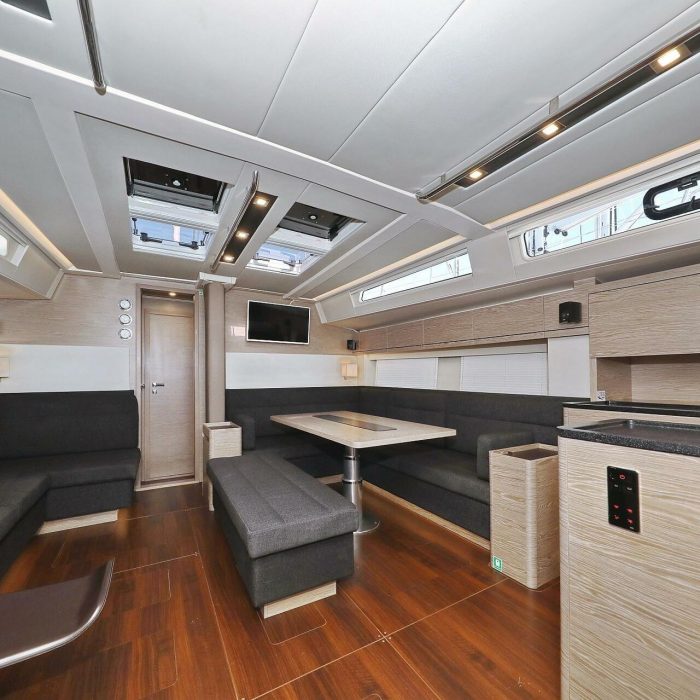 Simply The Best | Hanse 548 photo 23