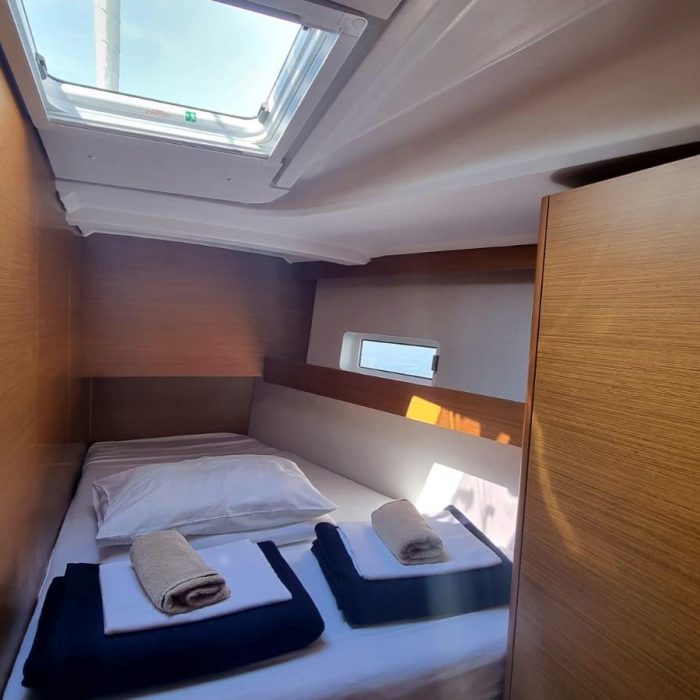 Izzy | Sun Odyssey 490 photo 37