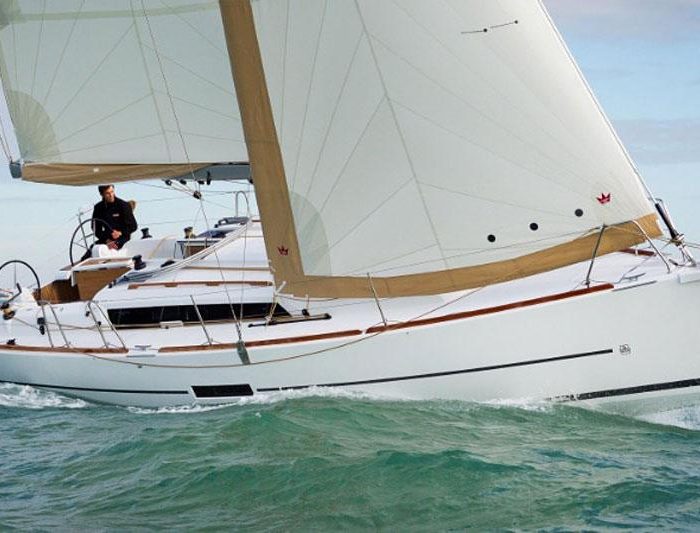 Erato | Dufour 350 Grand Large (3Cab) photo 1