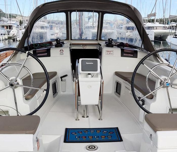Elissa | Sun Odyssey 449 photo 3