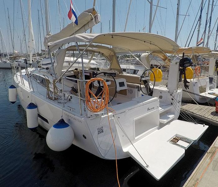 Barone | Dufour 390 Grand Large photo 8