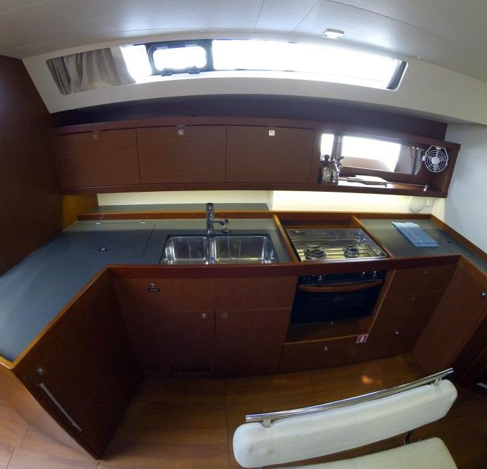 Neška II | Oceanis 45 photo 14
