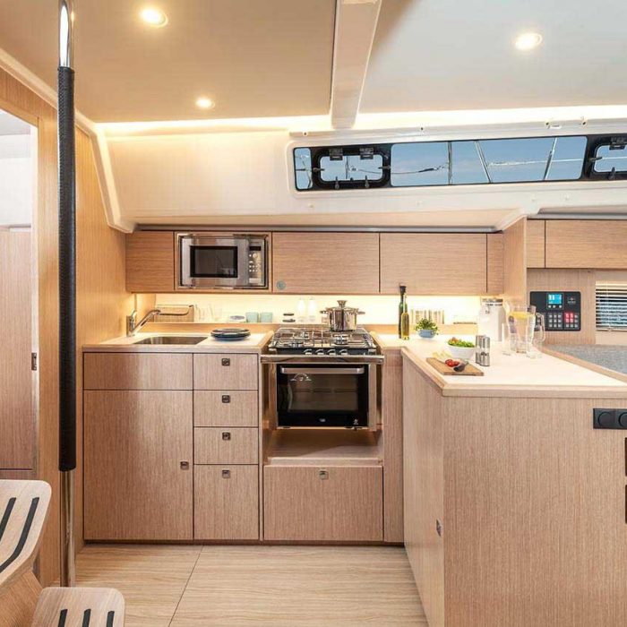 Sea Breeze | Bavaria C42 Style photo 8