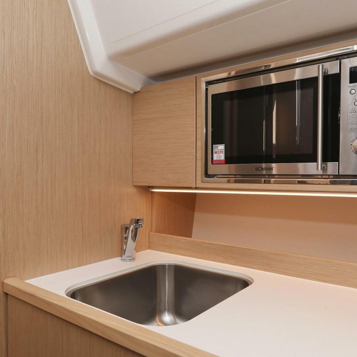Levente | Bavaria C42 photo 22
