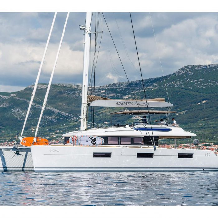 Opal | Lagoon 620 photo 6