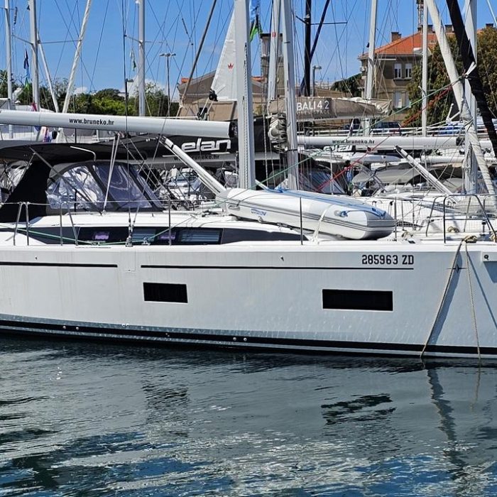 Windchaser | Bavaria C38 photo 3