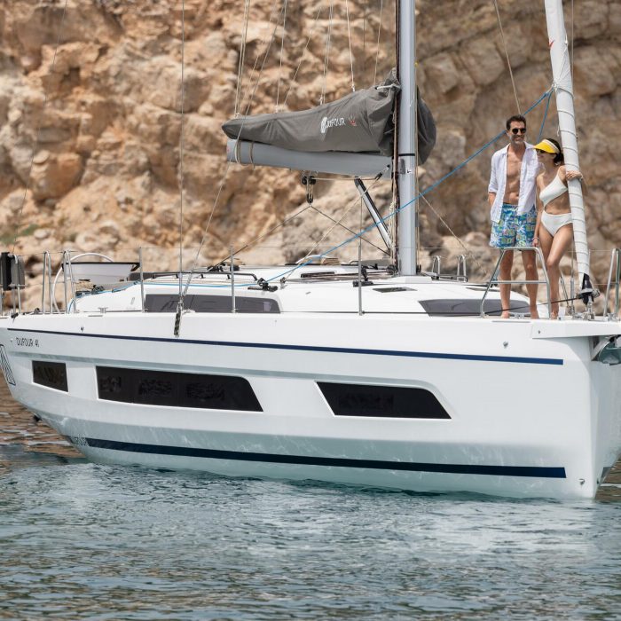 Asteria | Dufour 41 photo 12