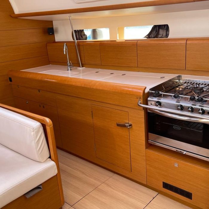 Tanqueray | Sun Odyssey 479 photo 12