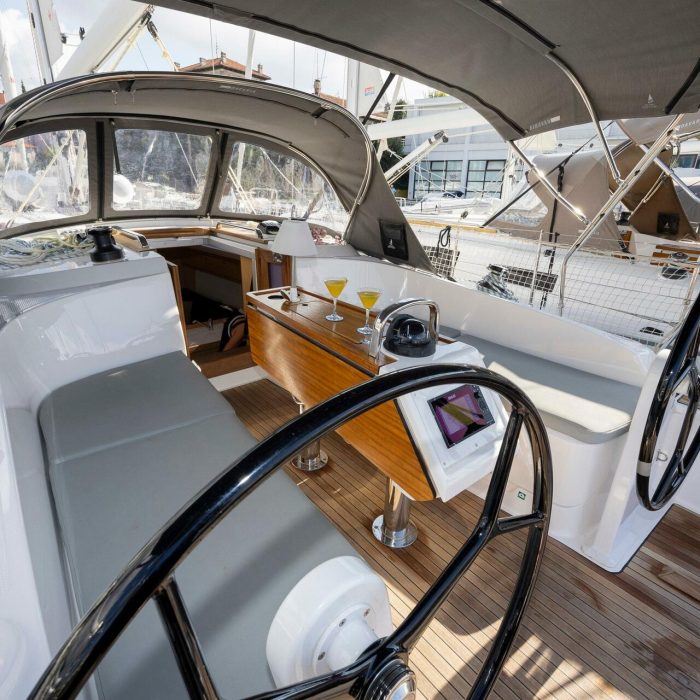 Fortunata | Bavaria Cruiser 37 Style photo 4
