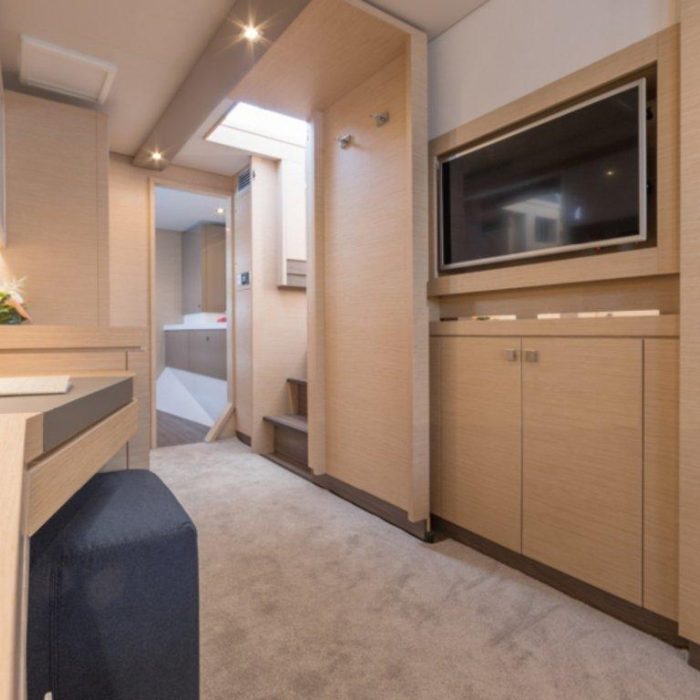 Impossible Dream | Fountaine Pajot Saona 47 Maestro photo 6