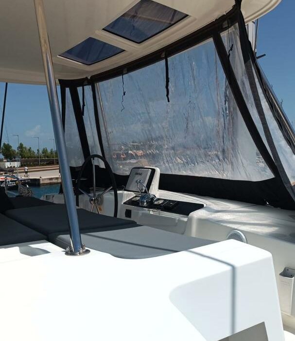Selene | A/C generator watermaker | Lagoon 46 photo 6