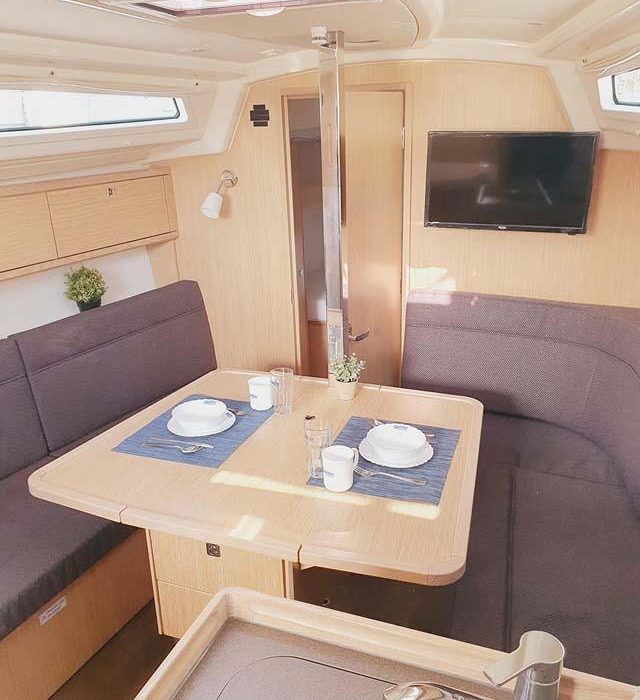 Pace | Bavaria Cruiser 34 photo 6