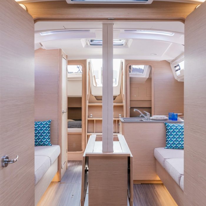 Sunsail 37.3 Premium Plus | Dufour 37 photo 13