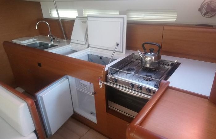 Mayflower | Sun Odyssey 519 photo 17