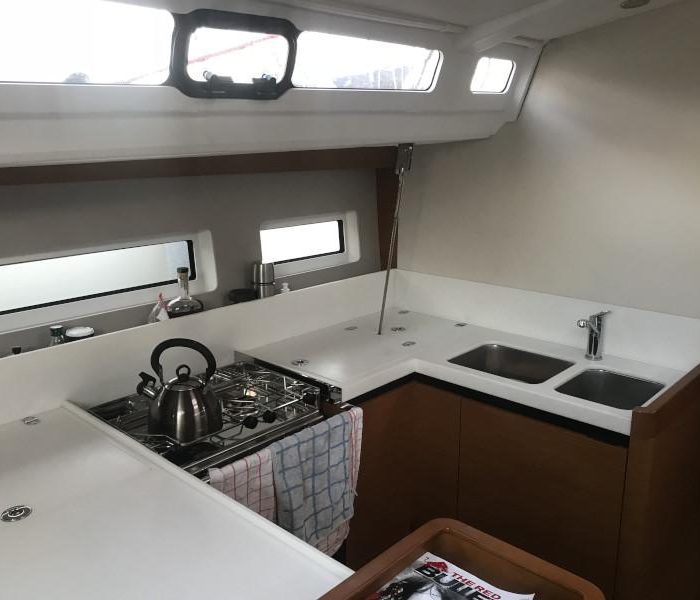 Rebelezza | Sun Odyssey 440 photo 8 Rebelezza | Sun Odyssey 440 photo 8