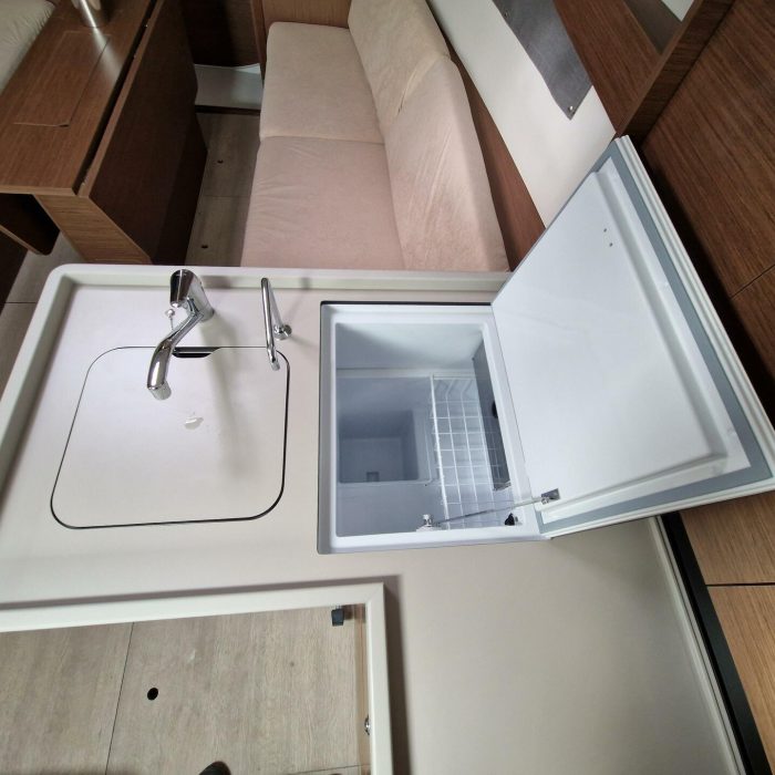 Navicela | Oceanis 34.1 photo 14