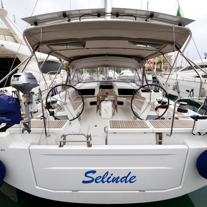 Selinde - Water maker, Solar Panel | Oceanis 51.1 photo 4
