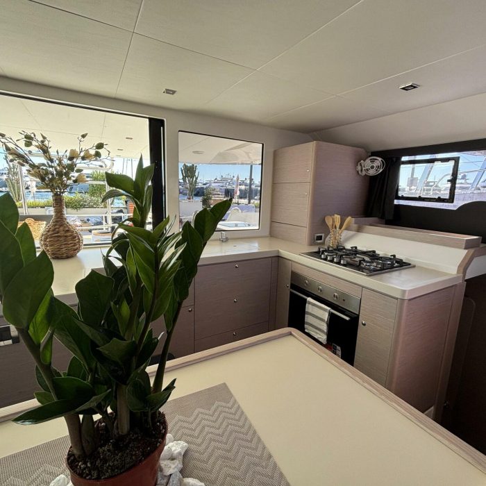 El Mar | Dufour 48 Cat photo 10