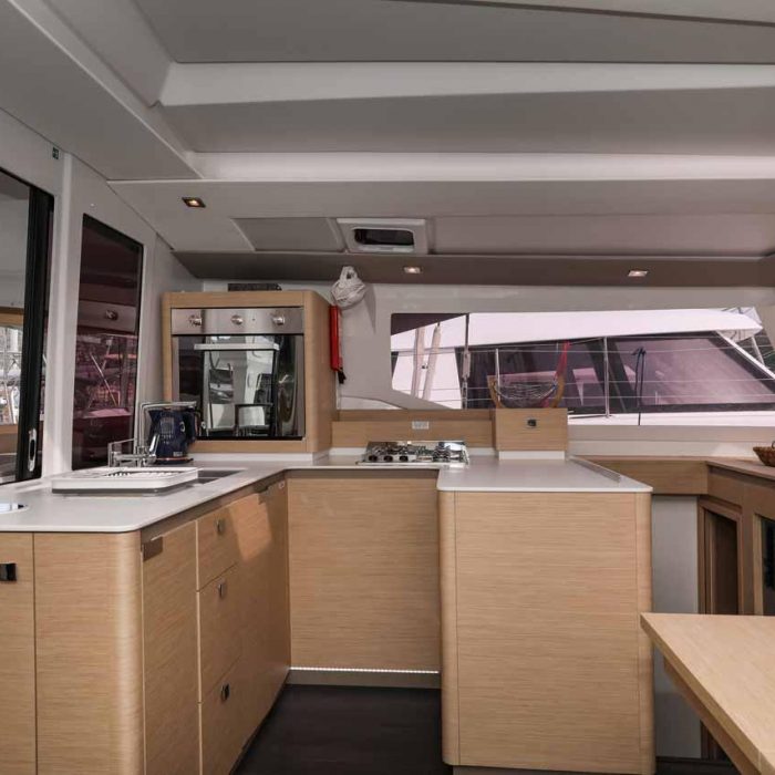 Alchiba | Fountaine Pajot Astrea 42 photo 16