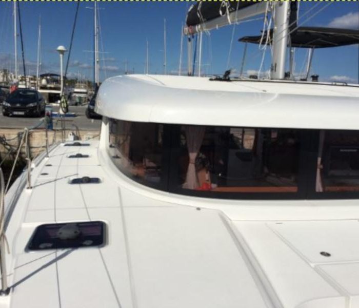 Mares | Lagoon 42 photo 4
