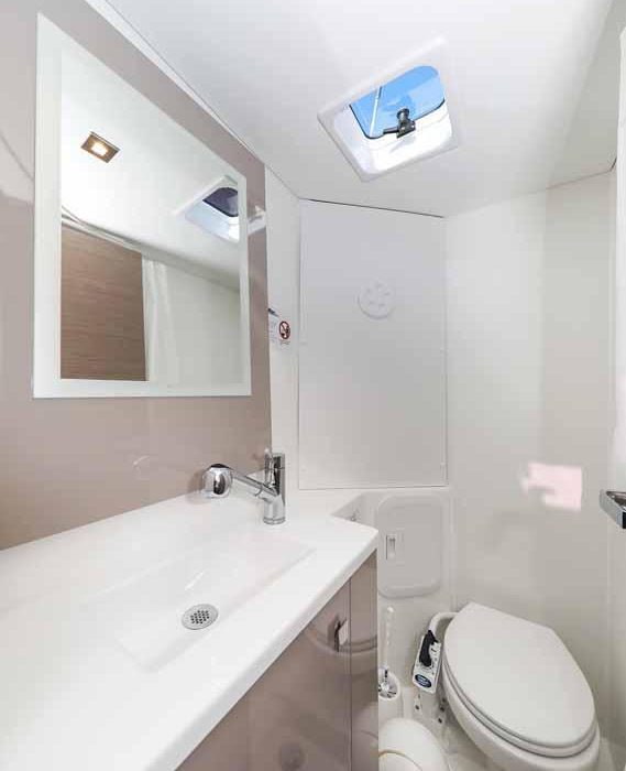 Orion | Fountaine Pajot Isla 40 - 4 + 1 cab. photo 23
