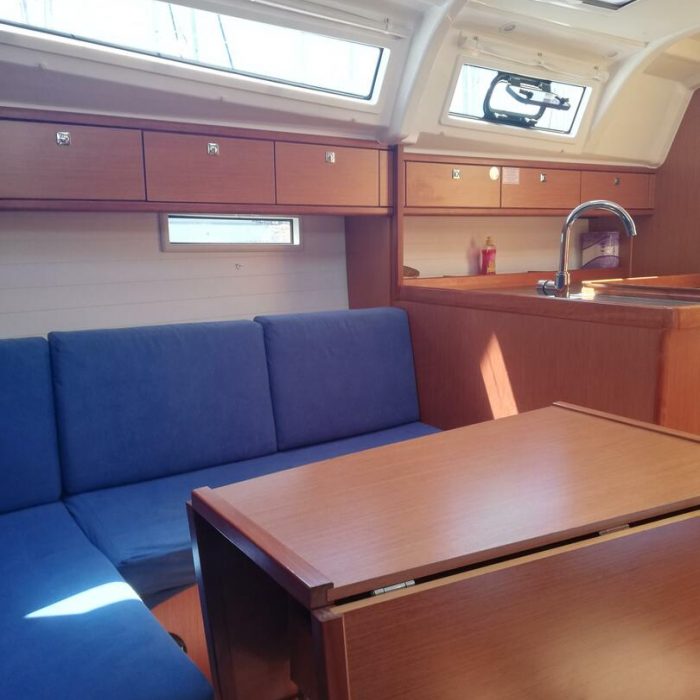 Diana | Bavaria Cruiser 37 photo 10