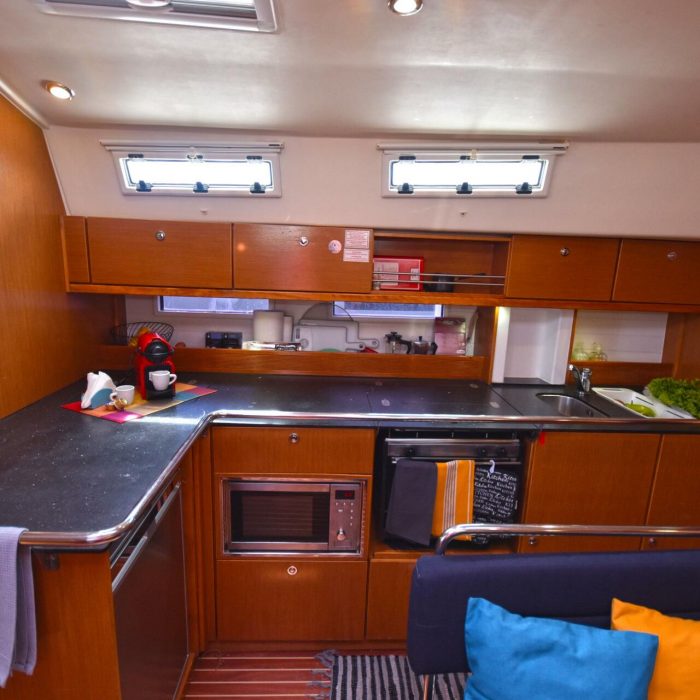 Nouvelle Vague | Bavaria Cruiser 45 photo 21