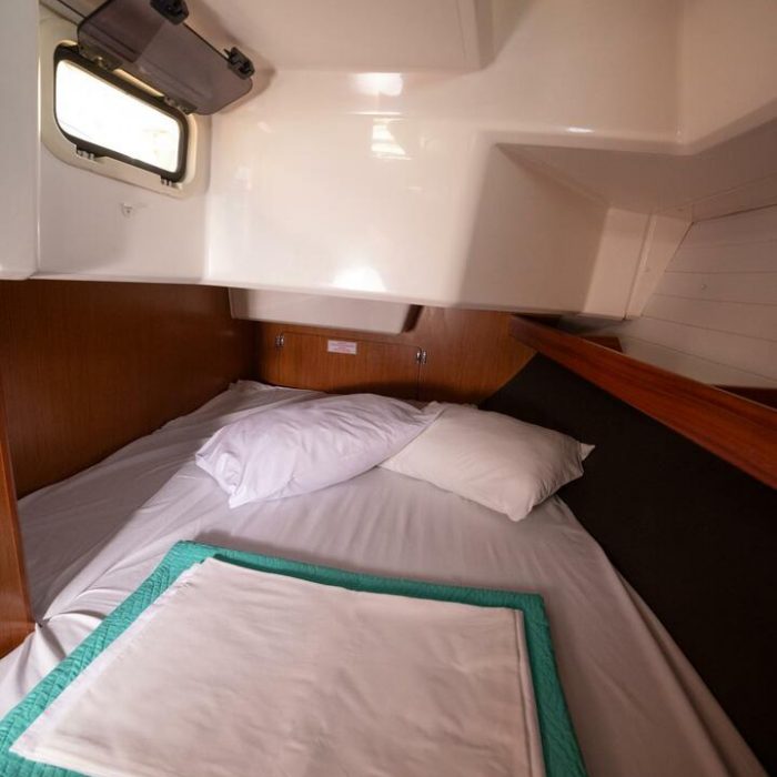 Marlo | Bavaria Cruiser 37 photo 9