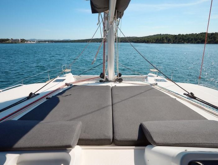 Zuzo 2 | Lagoon 450 photo 7