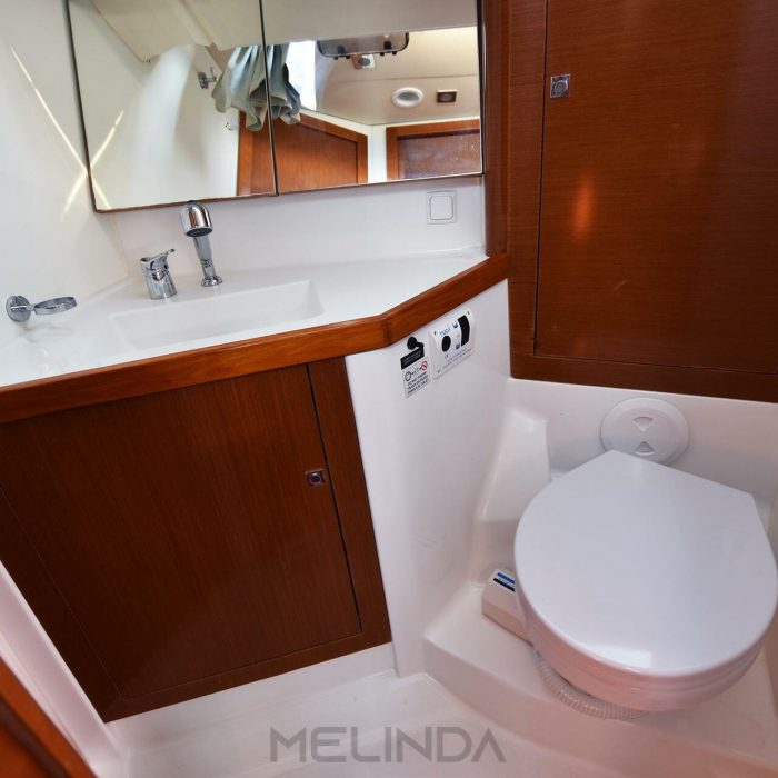 MELINDA-Excellent Condition | Oceanis 45 photo 14 MELINDA-Excellent Condition | Oceanis 45 photo 14