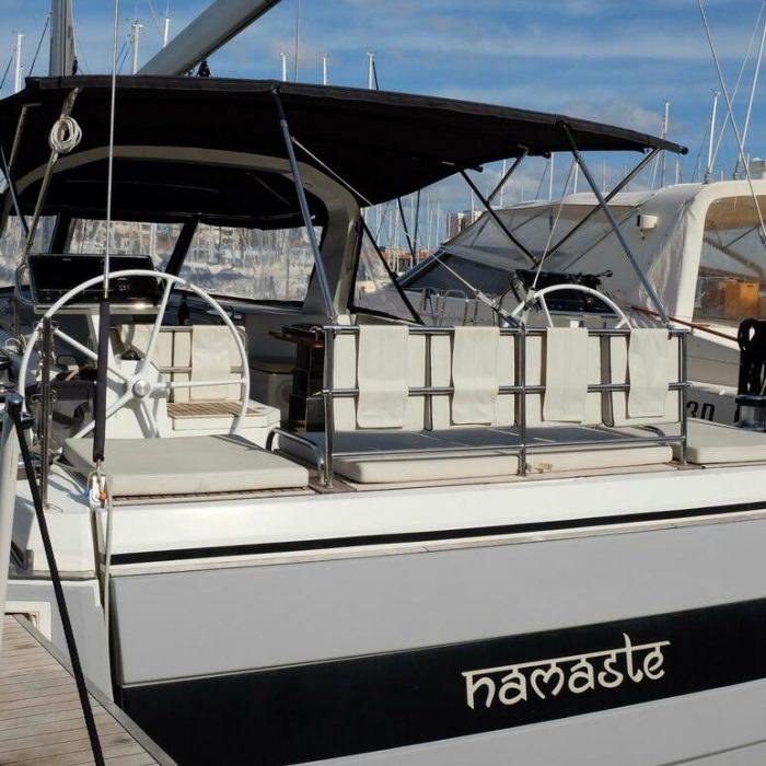 Premium + | Oceanis Yacht 62 photo 7