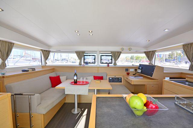 Callisto L400 | Lagoon 400 S2 photo 32
