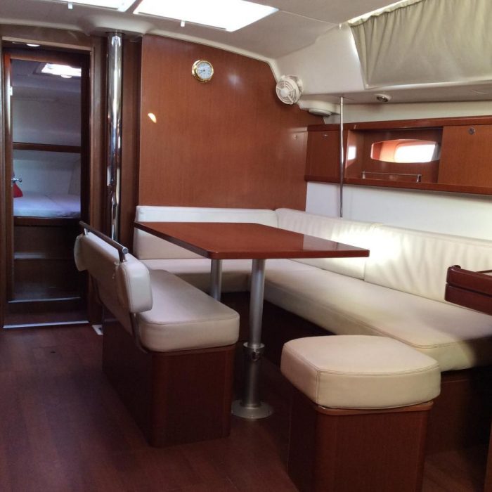 Seacret | Oceanis 43 photo 6