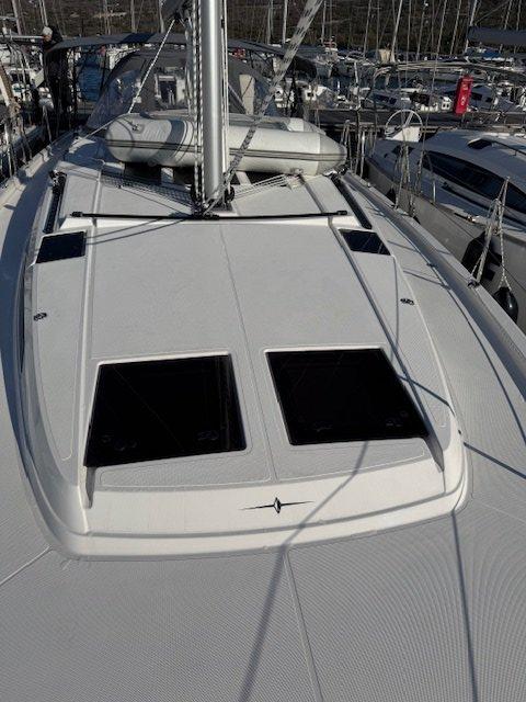 Princess Laura | Bavaria C46 photo 2