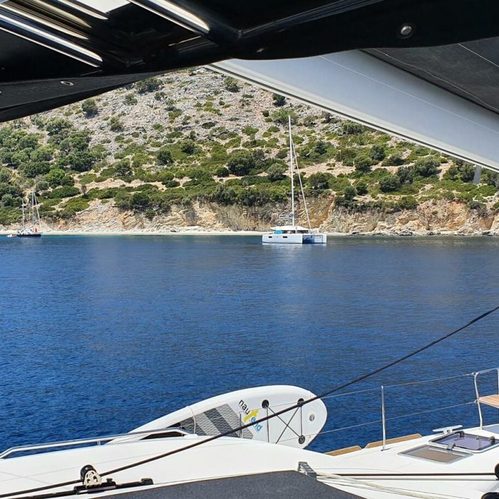 Evi | Lagoon 450 Fly photo 11