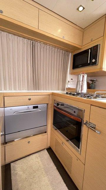Loft | Lagoon 450 Fly photo 10